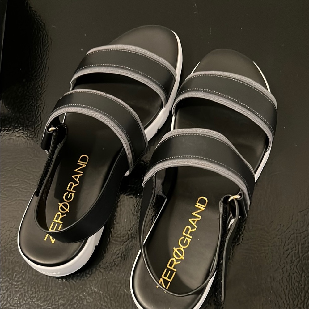 NEW Women’s Cole Haan Sandals Size 9 - Picture 2 of 5